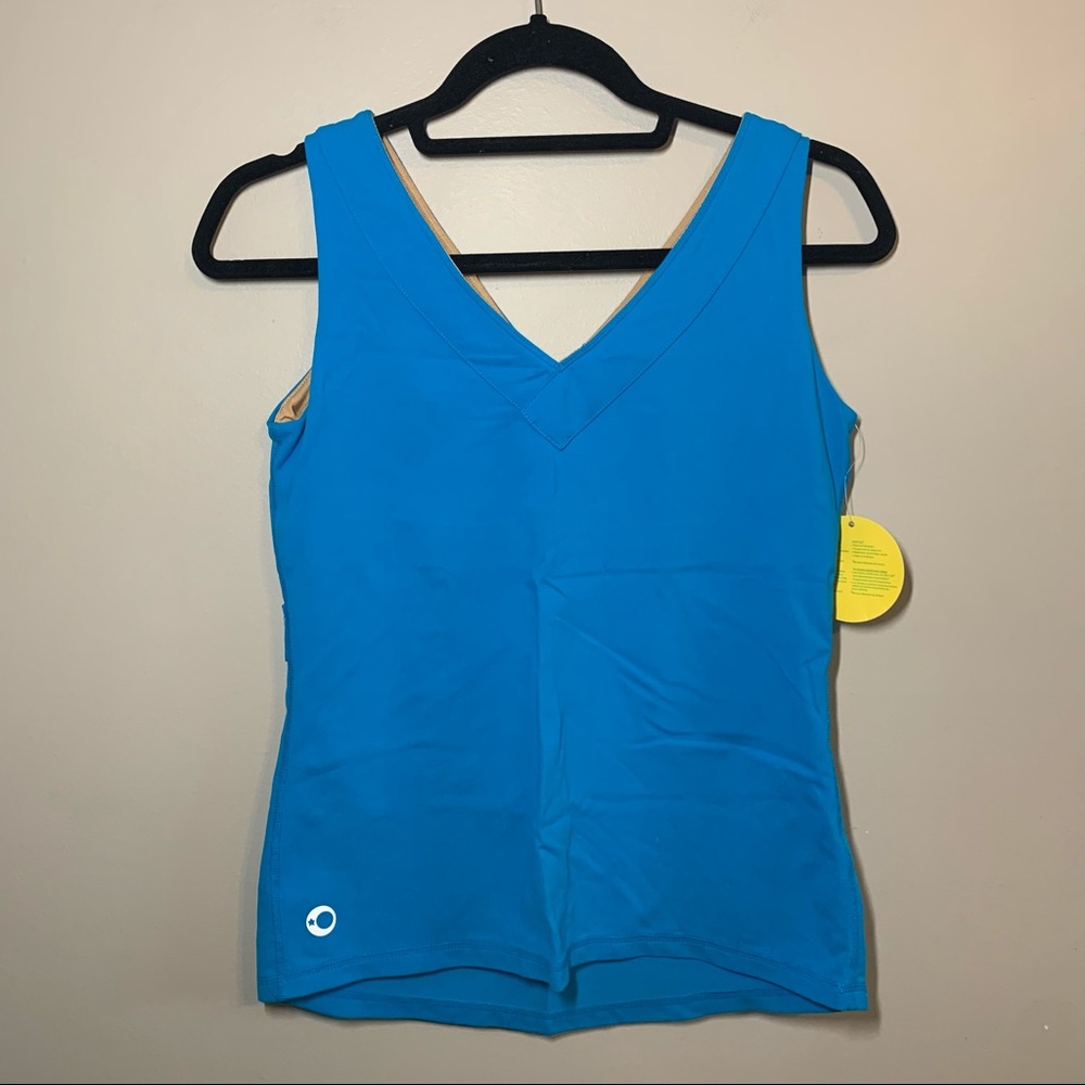 Sz. 4 NWT Leo Star Athletica blue v neck tank top